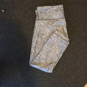 Winded under lululemon crop size 8